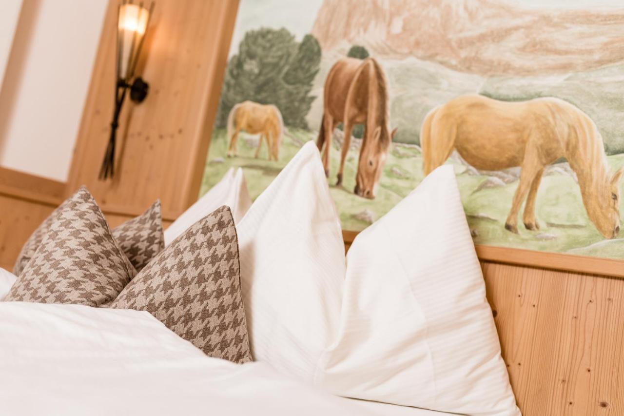 Apartments Villa Gardena - Gardenahotels Selva di Val Gardena Dış mekan fotoğraf