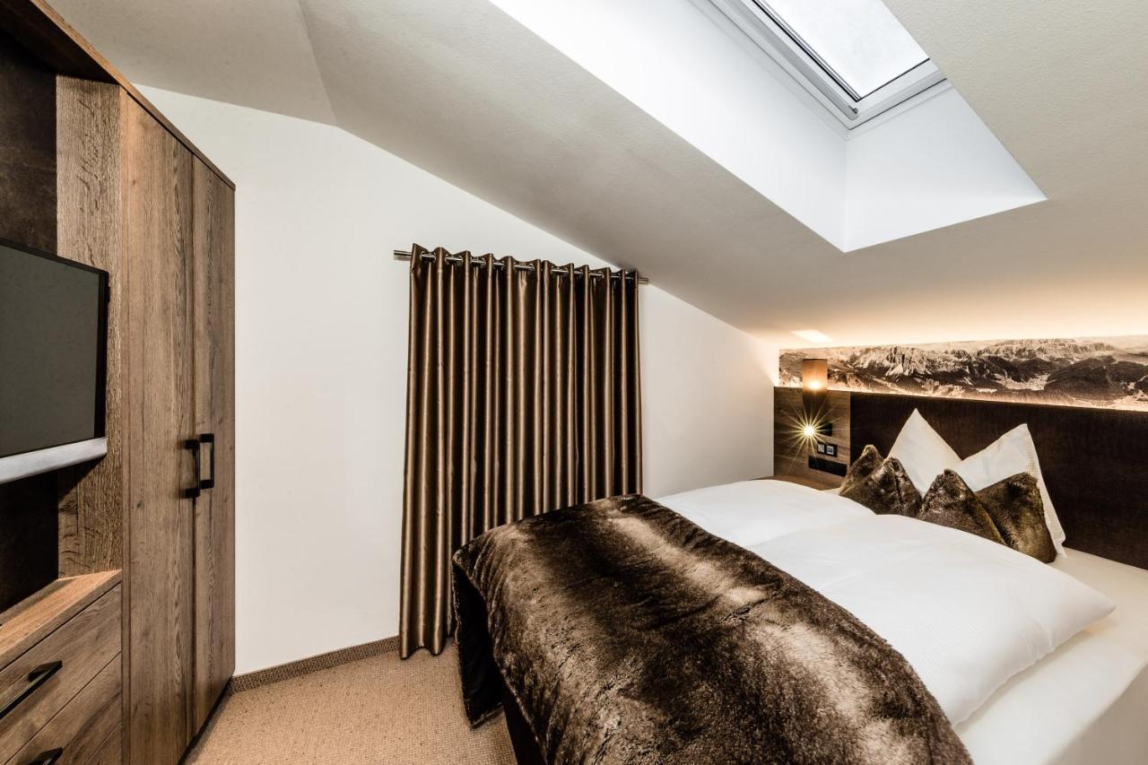 Apartments Villa Gardena - Gardenahotels Selva di Val Gardena Dış mekan fotoğraf