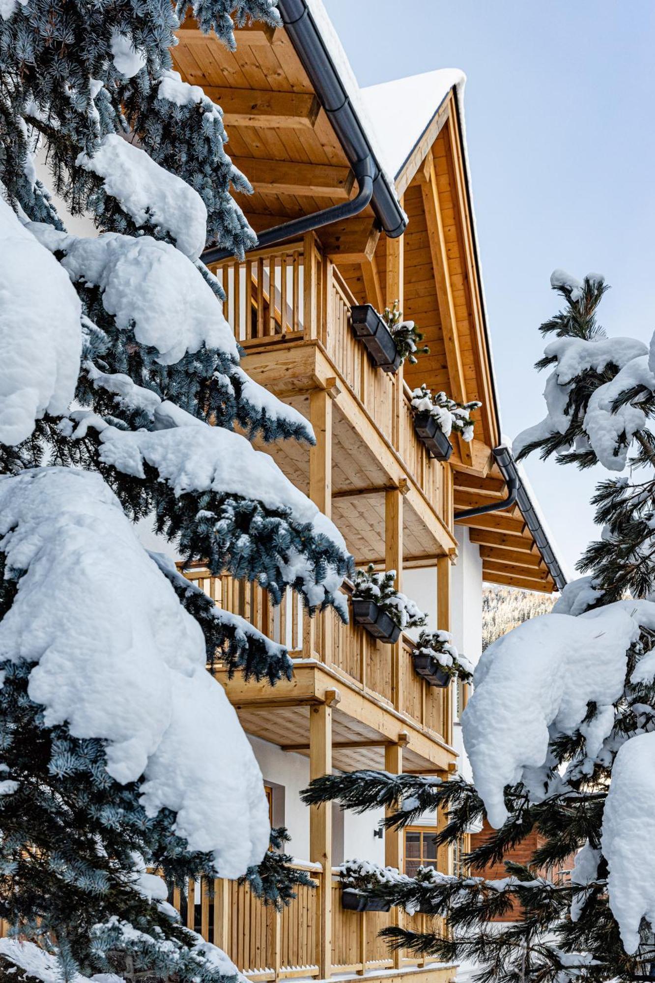 Apartments Villa Gardena - Gardenahotels Selva di Val Gardena Dış mekan fotoğraf